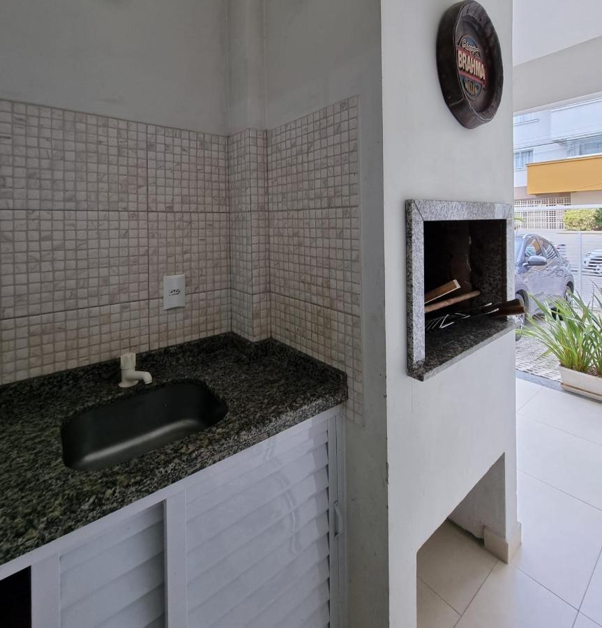 Apartamentos Proximo A Praia บอมบินญัส ภายนอก รูปภาพ